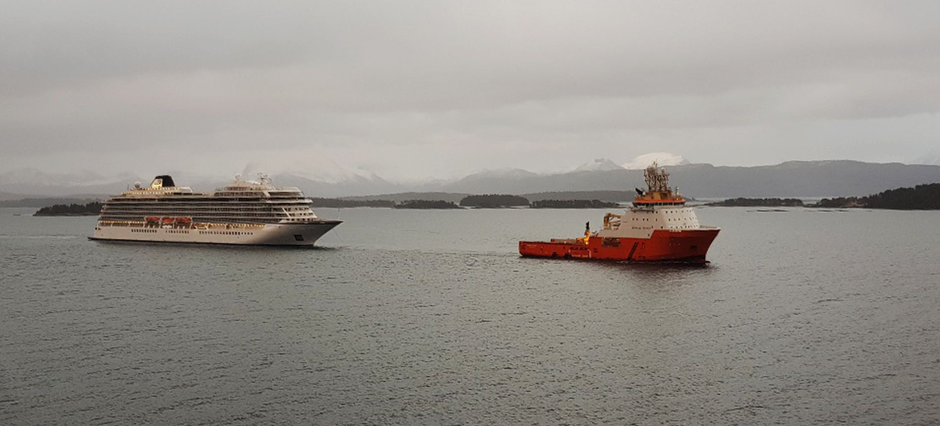 Norveške pomorske vlasti: Luksuznom kruzeru je falilo ulja