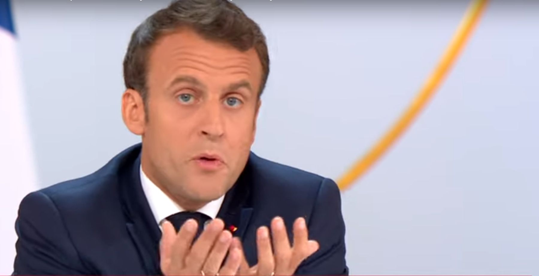 Macron ‘djeci prosvjetljenja’ ponudio izravniju demokraciju, manje poreze i više rada