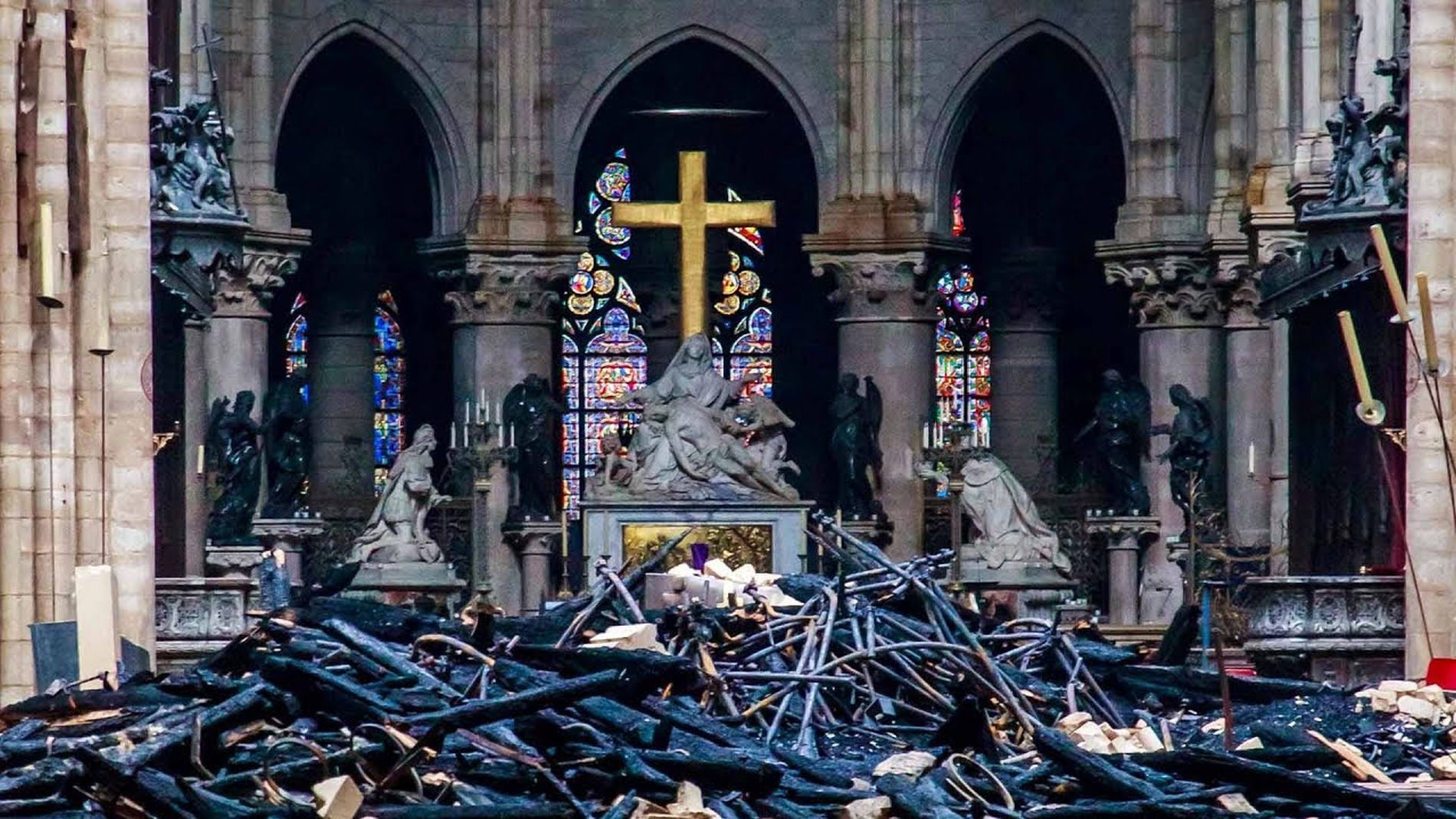 Za obnovu Notre-Dame prikupljeno gotovo milijardu dolara