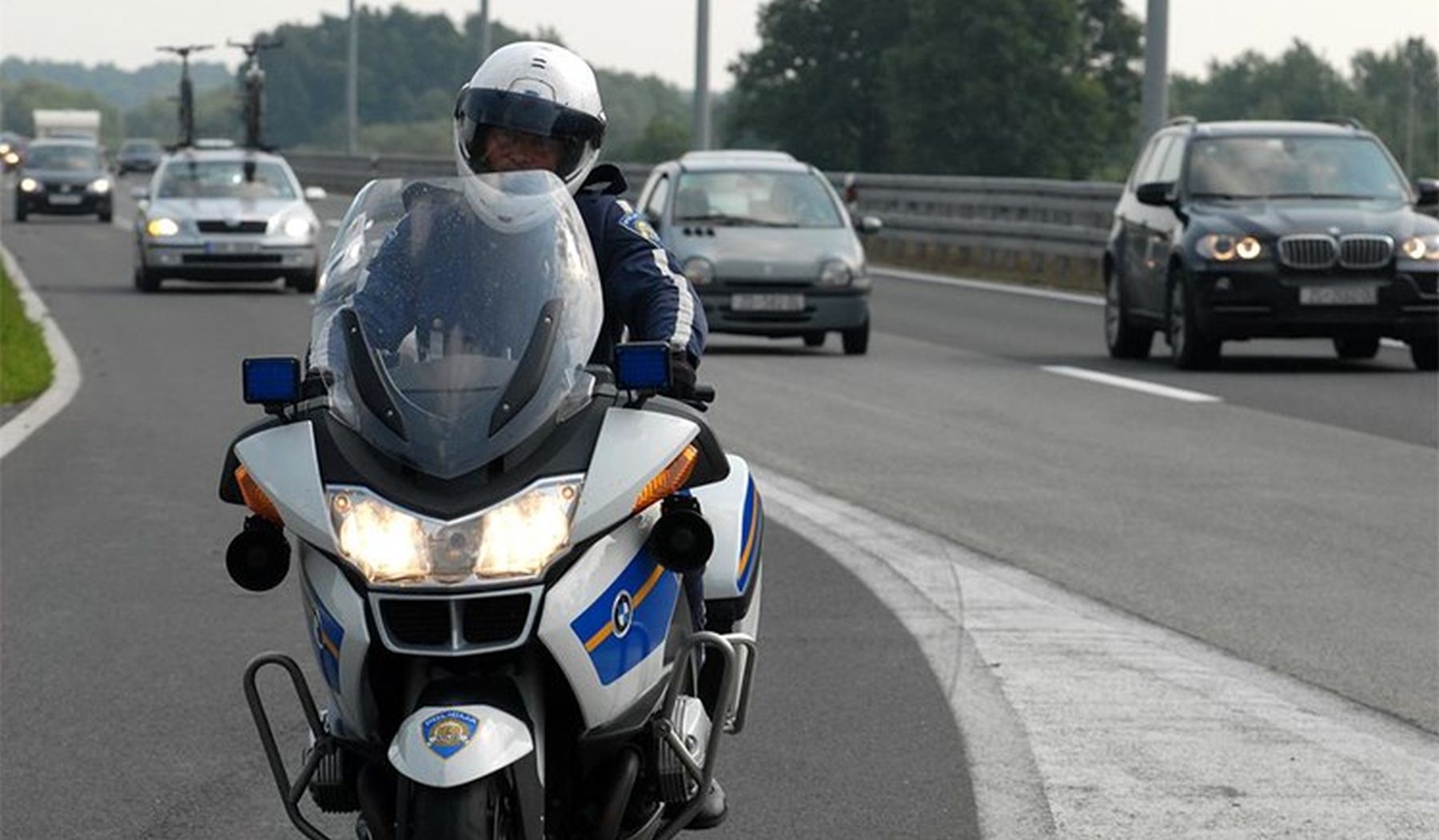 U masivnoj vikend akciji policija utvrdila 5.012 prometnih prekršaja