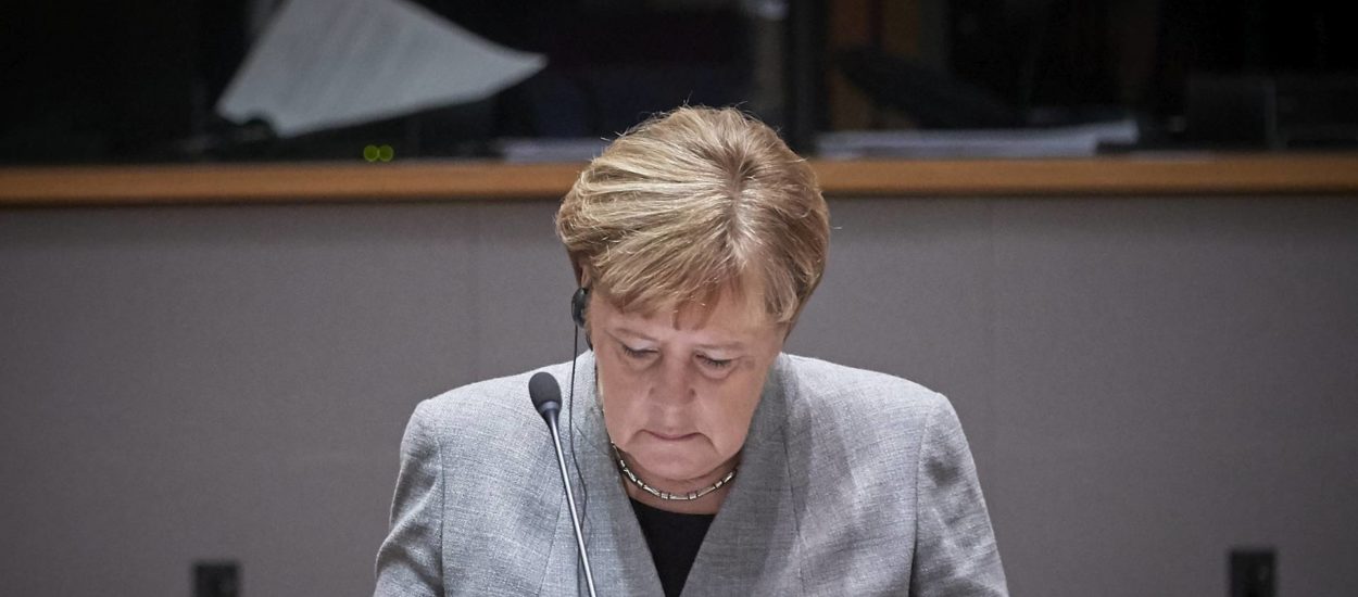 Merkel: proračun je nebitan, ova je situacija izvanrednija od bankarske krize