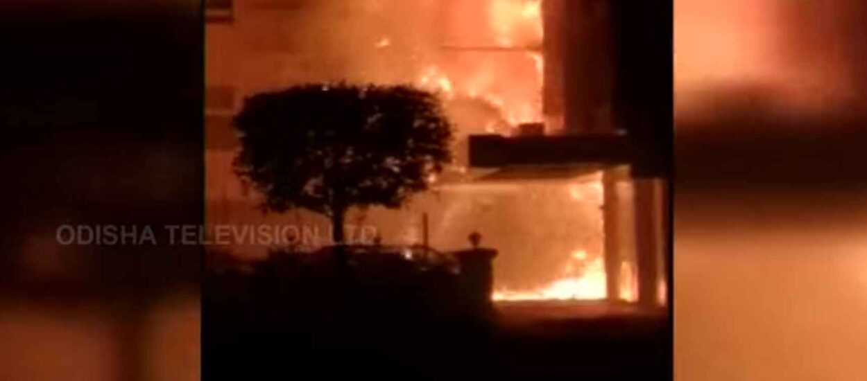 Indija: požar uzeo najmanje 10 života u privatnom centru za oboljele od COVID-19 – VIDEO  