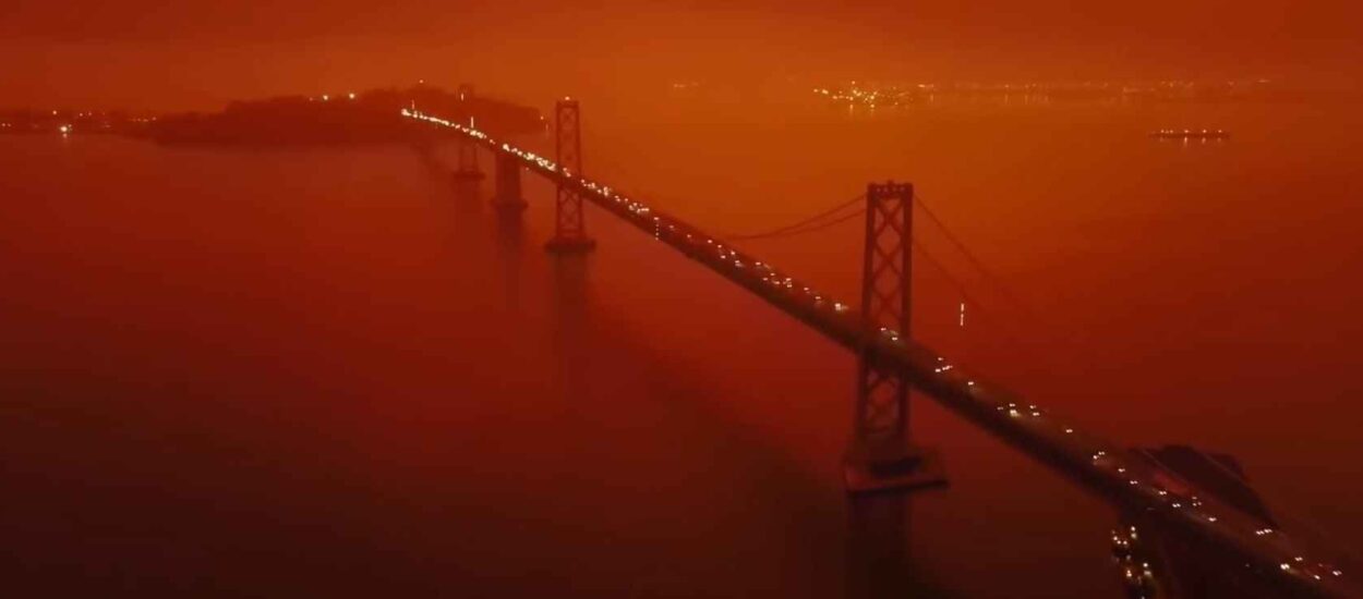 ‘Pakleno narančasto’ nebo San Franciska u pratnji glazbe iz Blade Runnera | #BayAreaFires | VIDEO