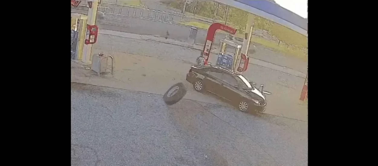 Odbjegli kotač pronašao žrtvu | VIDEO