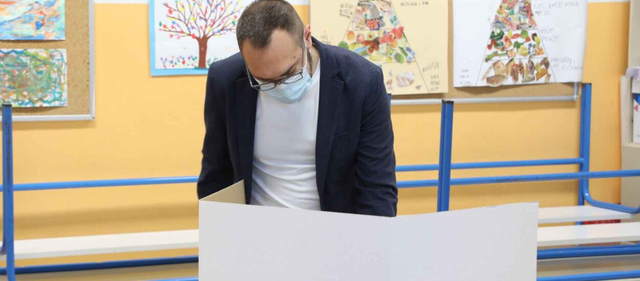 Prvi rezultati navješćuju solidne pobjede Tomaševića, Puljka, Filipovića i Radića | lokalni izbori