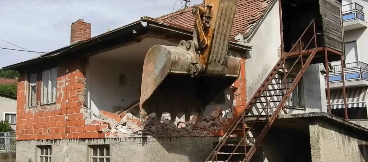 Srušena je kuća obitelji Sunek, ‘simbol početka fizičke obnove Zagreba od potresa’ | VIDEO