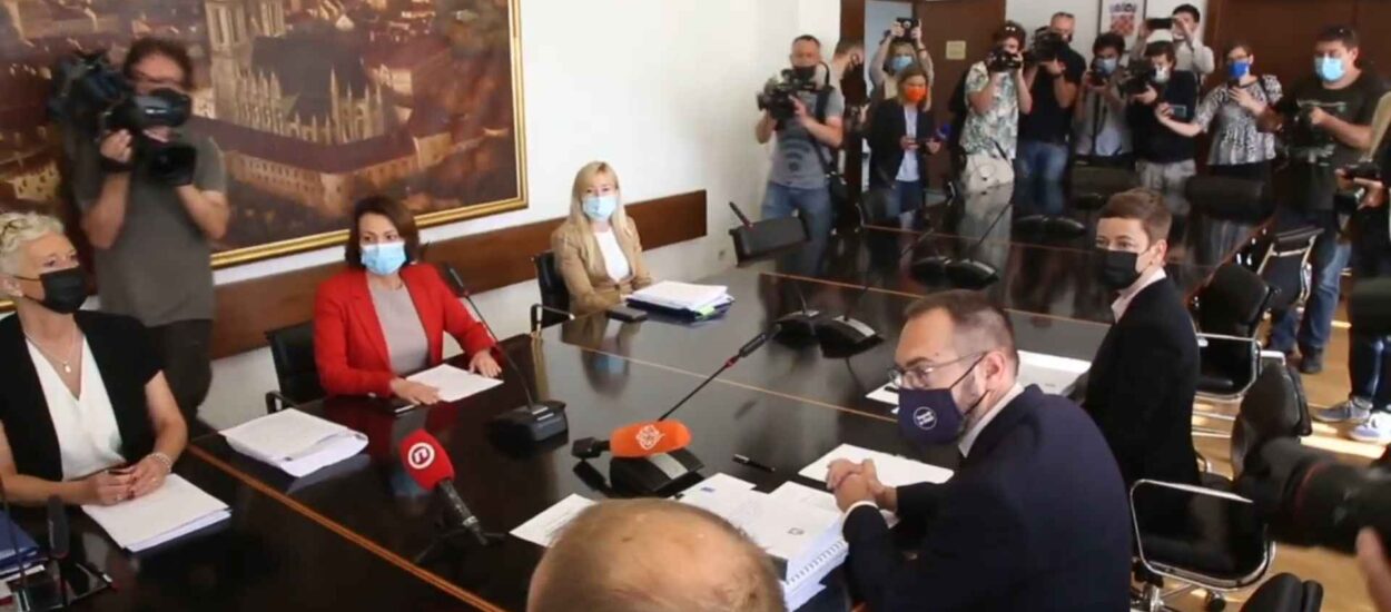 Zaposlenici Gradske uprave gradonačelnika Tomaševića dočekali s pljeskom | VIDEO