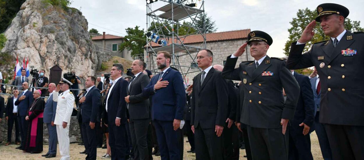 Kninska tvrđava: predsjednik Milanović održao prijem za ratne zapovjednike, dodijelio odlikovanja