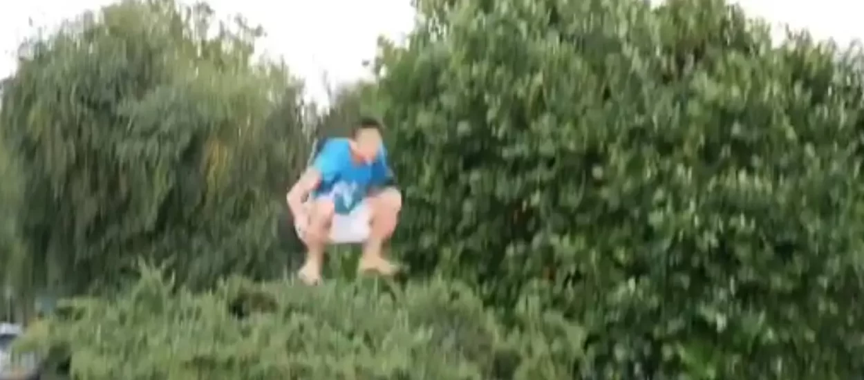 ‘Salto mortale’ i tinejdžerski adrenalin na trampolinu | VIDEO