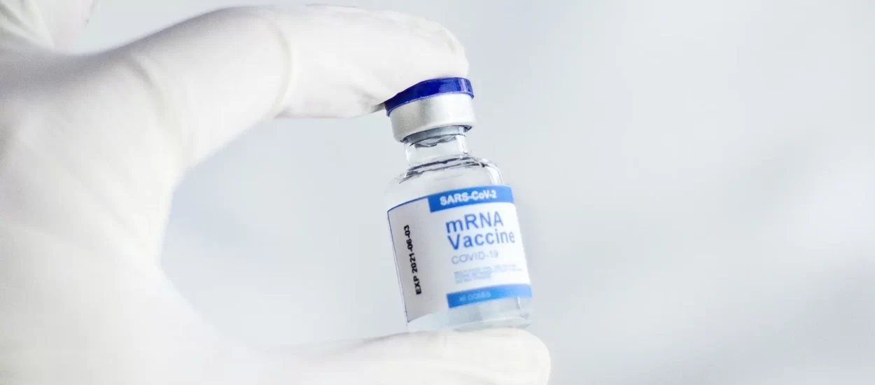 Istraživač citirao uznemirujuće podatke, pozvao na obustavu primjene mRNK cjepiva | COVID-19