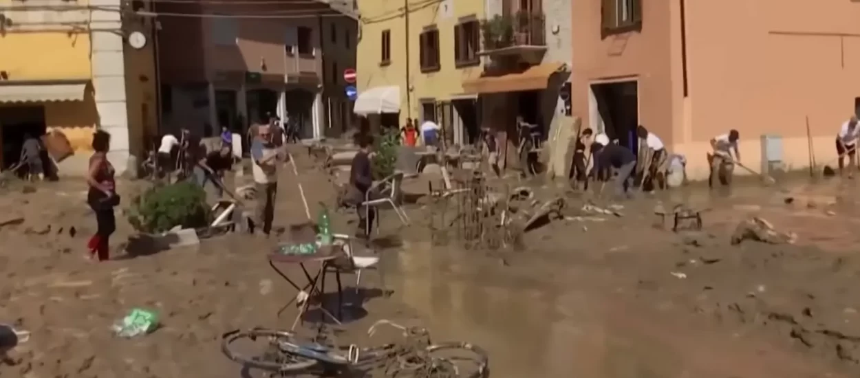 Italija: najmanje 10 ljudi poginulo u silovitim bujicama, poplavama | VIDEO