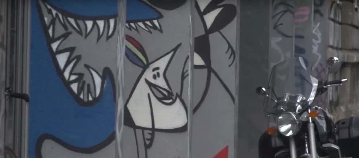 Grafiti evociraju zimzeleni, Oscarom okrunjeni ‘Surogat’ Dušana Vukotića | VIDEO