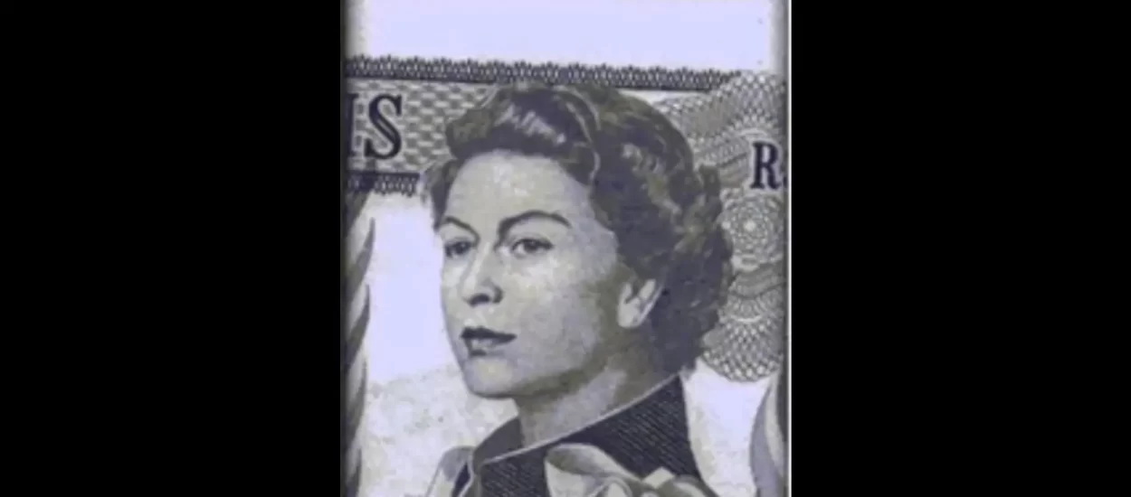 Starenje lica kraljice Elizabete II. na naličju funte | VIDEO