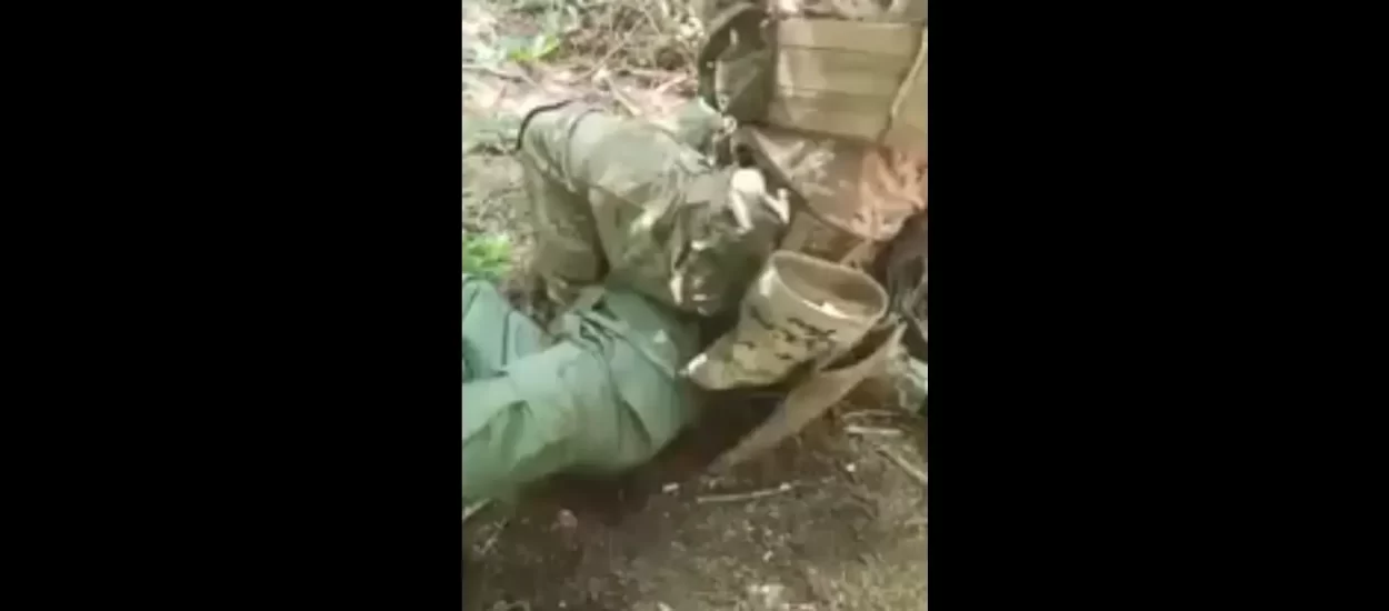 Dekapitacija ukrajinskog vojnika | VIDEO