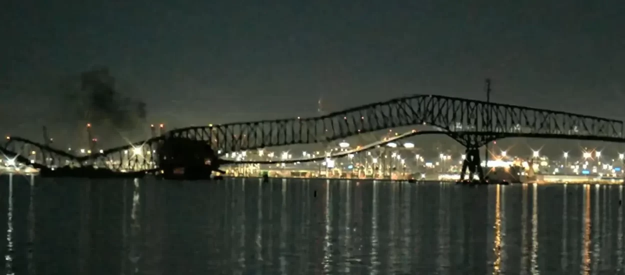 Udar teretnog broda urušio dijelove velikog mosta u Baltimoreu | VIDEO