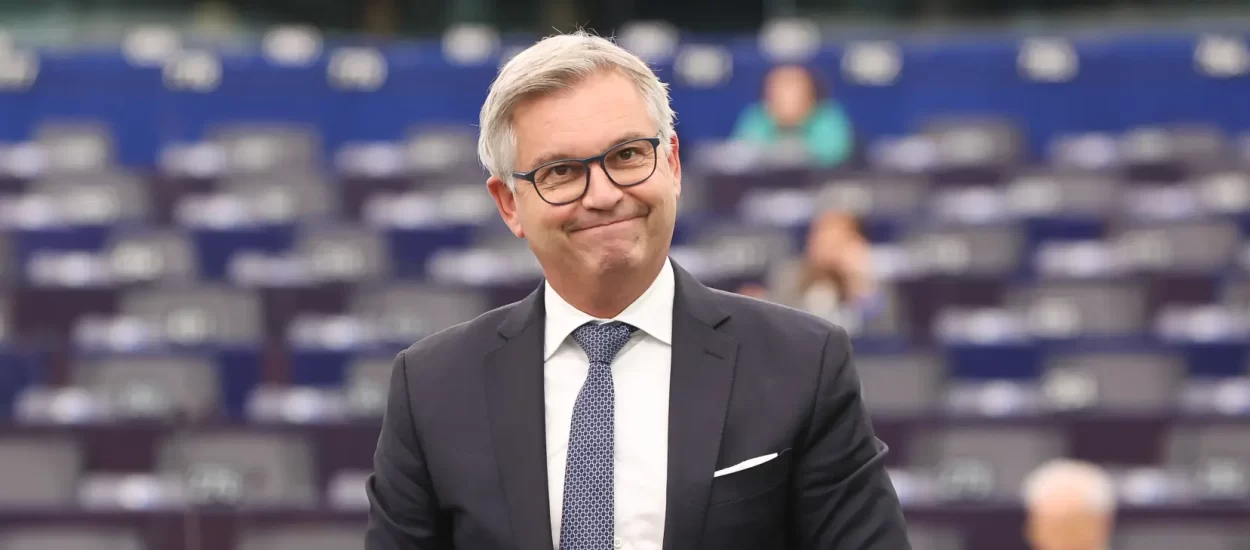 Suočeni s usponom krajnje desnice ministri usvojili stroža pravila o prihvatu i odvraćanju migranata