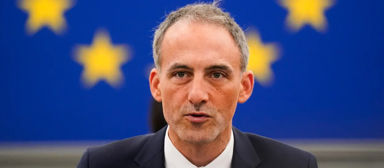 U ‘povijesnom trenutku’ EP odobrio prvi program za europsku vojnu industriju | EDIP