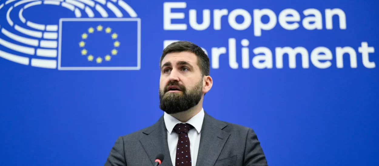 EP utvrdio gledišta o pravima zračnih putnika, naknadama za kašnjenje leta